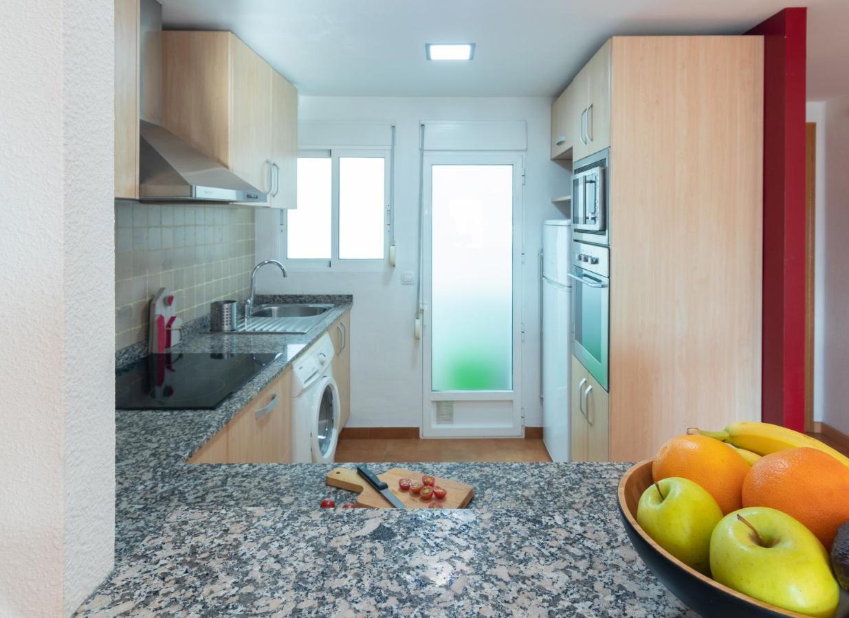 Apartamento LUMINOSO. COMODO. ACOGEDOR. WIFI. Junto a AVE Valencia Exterior foto